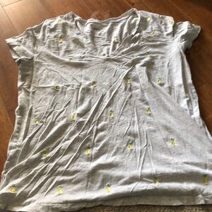 Merona embroidered pineapple V neck short sleeve tee shirt in size XXL